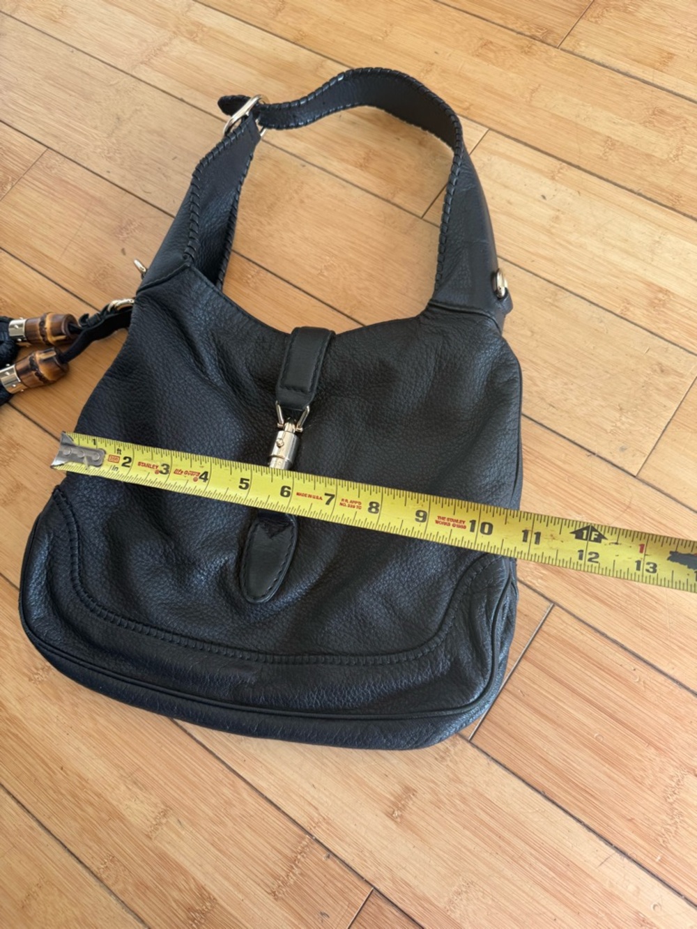 GUCCI Jackie Hobo Bag Black Pebbled Leather Bamboo Tassel Gold Hardware - Picture 10 of 10